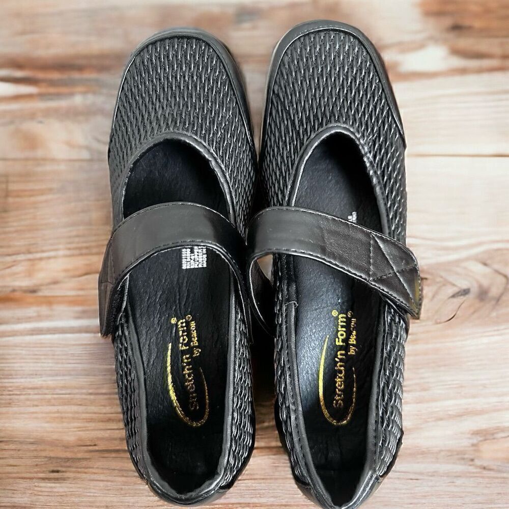 Beacon Black Stretch 'n Form Velcro Closure Mary Jane Woven Flats Shoes - Picture 2 of 11